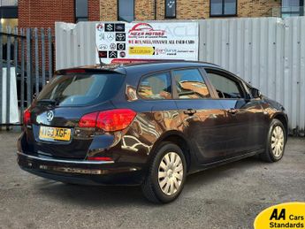 Vauxhall Astra 1.6 16V Exclusiv Sports Tourer 5dr Petrol Auto Euro 5 (115 ps)
