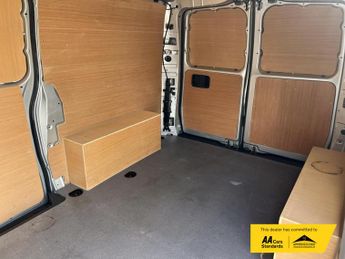 Mercedes-Benz eVito 114 e 41kWh Pure Panel Van 5dr Electric Auto FWD L2 (LWB) (115 p