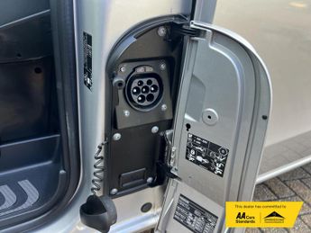 Mercedes-Benz eVito 114 e 41kWh Pure Panel Van 5dr Electric Auto FWD L2 (LWB) (115 p