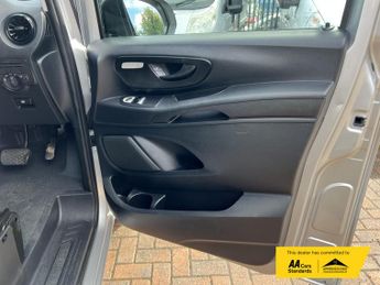 Mercedes-Benz eVito 114 e 41kWh Pure Panel Van 5dr Electric Auto FWD L2 (LWB) (115 p