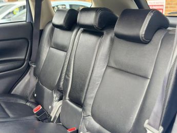 Mitsubishi Outlander 2.0h 12kWh GX4h SUV 5dr Petrol Plug-in Hybrid CVT 4WD Euro 5 (s/