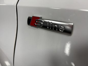 Audi A3 1.0 TFSI 30 S line Sportback 5dr Petrol S Tronic Euro 6 (s/s) (1
