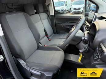 Vauxhall Combo Electric 2300 50kWh Sportive Panel Van 5dr Electric Auto L1 H1 (7.4kW Cha