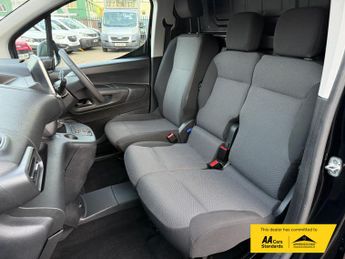 Vauxhall Combo Electric 2300 50kWh Sportive Panel Van 5dr Electric Auto L1 H1 (7.4kW Cha