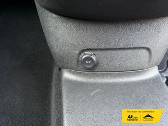 Vauxhall Combo Electric 2300 50kWh Sportive Panel Van 5dr Electric Auto L1 H1 (7.4kW Cha