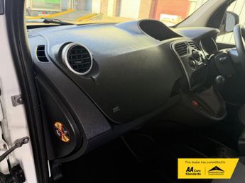 Renault Kangoo Maxi ZE LL21 33kWh Business Panel Van 4dr Electric Auto L3 H1 (i) (60