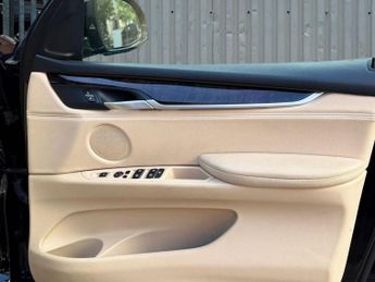 BMW X5 4.4 50i V8 SE SUV 5dr Petrol Auto xDrive Euro 6 (s/s) (449 ps)