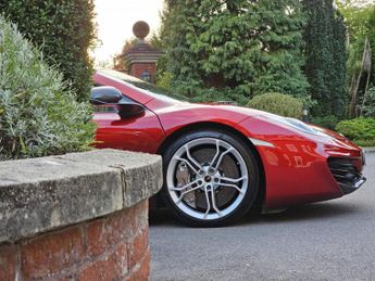 McLaren 12C 3.8T V8 Coupe 2dr Petrol SSG Euro 5 (625 ps)