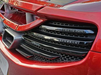 McLaren 12C 3.8T V8 Coupe 2dr Petrol SSG Euro 5 (625 ps)