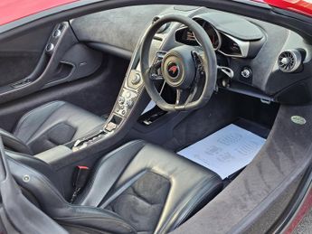 McLaren 12C 3.8T V8 Coupe 2dr Petrol SSG Euro 5 (625 ps)