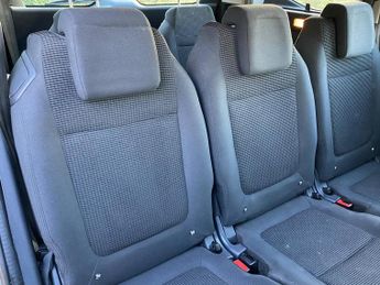 Peugeot 5008 1.6 e-HDi Active MPV 5dr Diesel EGC Euro 5 (s/s) (115 ps)