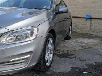 Volvo V60 2.4 D5 Twin Engine SE Nav Estate 5dr Diesel Plug-in Hybrid Auto 