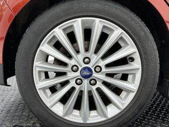 Ford C-Max 1.5 TDCi Titanium MPV 5dr Diesel Powershift Euro 6 (s/s) (120 ps