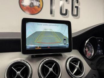 Mercedes-Benz GLA 2.1 GLA220d Sport (Premium Plus) SUV 5dr Diesel 7G-DCT 4MATIC Eu