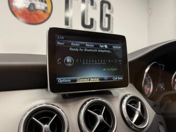 Mercedes-Benz GLA 2.1 GLA220d Sport (Premium Plus) SUV 5dr Diesel 7G-DCT 4MATIC Eu