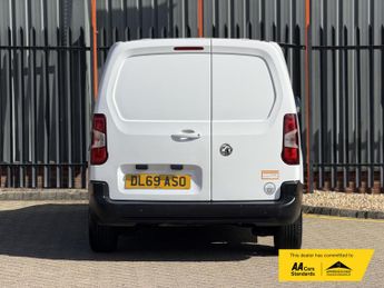 Vauxhall Combo 1.5 Turbo D 2000 Edition Panel Van 4dr Diesel Auto L1 H1 Euro 6 