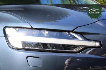 Volvo S60 2.0 B5 MHEV Inscription Saloon 4dr Petrol Hybrid Auto Euro 6 (s/