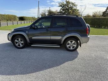 Toyota RAV4 2.0 VVT-i XT3 SUV 5dr Petrol Manual 4WD (211 g/km, 147 bhp)