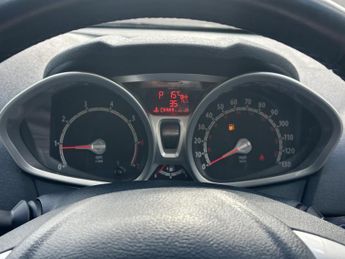 Ford Fiesta 1.4 Titanium Hatchback 3dr Petrol Automatic (154 g/km, 94 bhp)