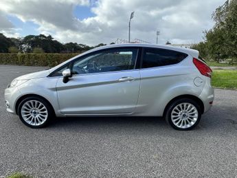 Ford Fiesta 1.4 Titanium Hatchback 3dr Petrol Automatic (154 g/km, 94 bhp)