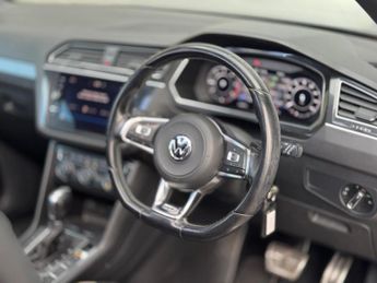 Volkswagen Tiguan 2.0 TDI R-Line DSG 4Motion Euro 6 (s/s) 5dr