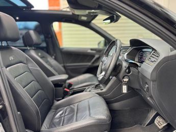 Volkswagen Tiguan 2.0 TDI R-Line DSG 4Motion Euro 6 (s/s) 5dr