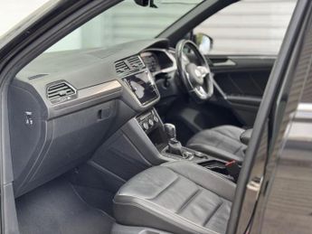 Volkswagen Tiguan 2.0 TDI R-Line DSG 4Motion Euro 6 (s/s) 5dr