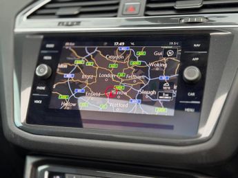Volkswagen Tiguan 2.0 TDI R-Line DSG 4Motion Euro 6 (s/s) 5dr