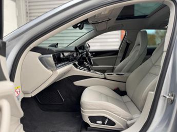 Porsche Panamera 2.9 V6 E-Hybrid 14kWh 4 Sport Turismo PDK 4WD Euro 6 (s/s) 5dr