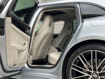 Porsche Panamera 2.9 V6 E-Hybrid 14kWh 4 Sport Turismo PDK 4WD Euro 6 (s/s) 5dr
