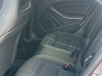 Mercedes-Benz CLA 1.6 CLA180 Sport Coupe 4dr Petrol 7G-DCT Euro 6 (s/s) (122 ps)