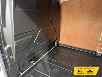 Ford Transit Custom 2.0 300 EcoBlue Limited Panel Van 5dr Diesel Auto L1 H1 Euro 6 (