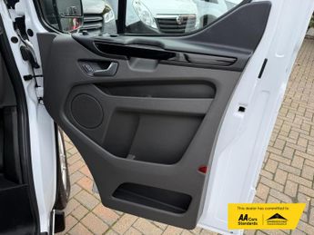 Ford Transit Custom 2.0 300 EcoBlue Limited Panel Van 5dr Diesel Auto L1 H1 Euro 6 (