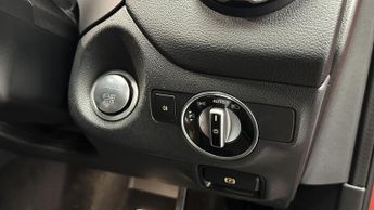 Mercedes-Benz GLA 1.6 GLA200 AMG Line Edition (Plus) SUV 5dr Petrol 7G-DCT Euro 6 