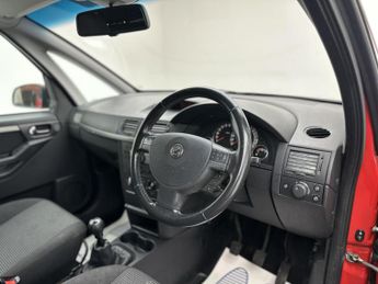 Vauxhall Meriva 1.4i 16v Active MPV 5dr Petrol Manual (148 g/km, 89 bhp)