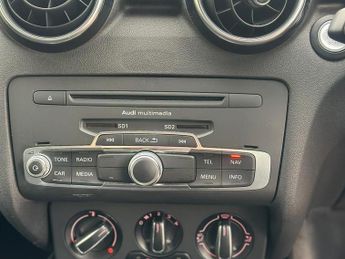 Audi A1 1.4 TFSI S line Hatchback 3dr Petrol S Tronic Euro 5 (s/s) (122 