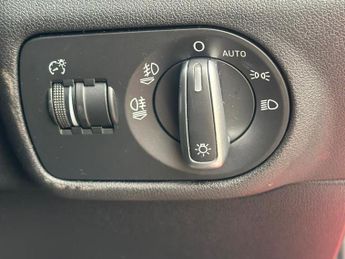 Audi A1 1.4 TFSI S line Hatchback 3dr Petrol S Tronic Euro 5 (s/s) (122 