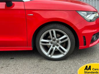 Audi A1 1.4 TFSI S line Hatchback 3dr Petrol S Tronic Euro 5 (s/s) (122 