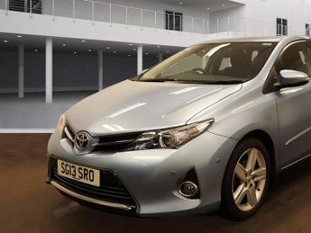 Toyota Auris 1.6 V-Matic Excel Hatchback 5dr Petrol Multidrive S Euro 5 (132 