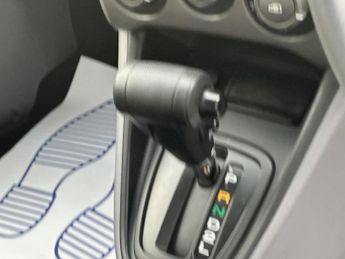 Hyundai Matrix 1.6 Comfort Hatchback 5dr Petrol Auto Euro 4 (102 bhp)