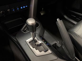 Toyota RAV4 2.5 VVT-h Excel SUV 5dr Petrol Hybrid CVT 4WD Euro 6 (s/s) (197 