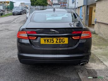 Jaguar XF 2.2d R-Sport Black Saloon 4dr Diesel Auto Euro 5 (s/s) (200 ps)