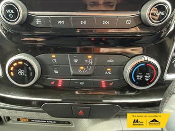 Ford Transit Custom 2.0 300 EcoBlue Limited Panel Van 5dr Diesel Auto L2 H1 Euro 6 (