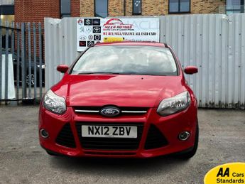 Ford Focus 1.6 Zetec Hatchback 5dr Petrol Powershift Euro 5 (125 ps)