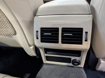 Jaguar XE 2.0d Prestige Saloon 4dr Diesel Manual Euro 6 (s/s) (163 ps)