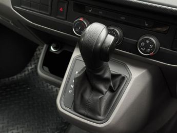 Volkswagen Transporter 2.0 TDI T32 Highline Panel Van 5dr Diesel DSG FWD SWB Euro 6 (s/