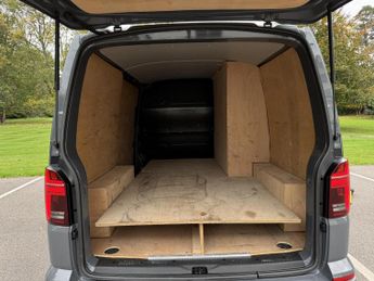 Volkswagen Transporter 2.0 TDI T32 Highline Panel Van 5dr Diesel DSG FWD SWB Euro 6 (s/