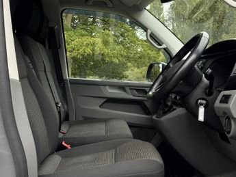 Volkswagen Transporter 2.0 TDI T32 Highline Panel Van 5dr Diesel DSG FWD SWB Euro 6 (s/