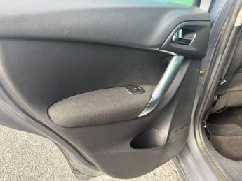 Citroen C3 1.6 HDi Exclusive Hatchback 5dr Diesel Manual Euro 4 (90 ps)