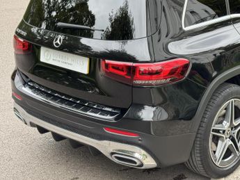 Mercedes-Benz GLB 1.3 GLB200 AMG Line (Premium Plus 2) SUV 5dr Petrol 7G-DCT Euro